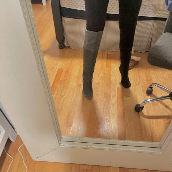 Vintage Calvin Klein suede boots - Picture 11 of 15